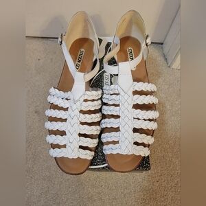 Station Six White Braided T-Strap Gladiator Sandals Suze 11M EUC
